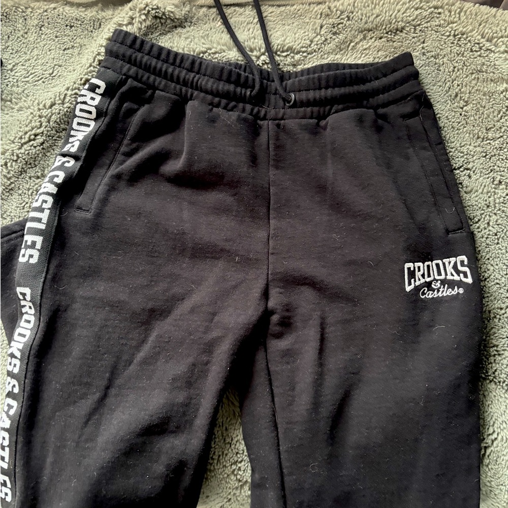 Crooks and castles set